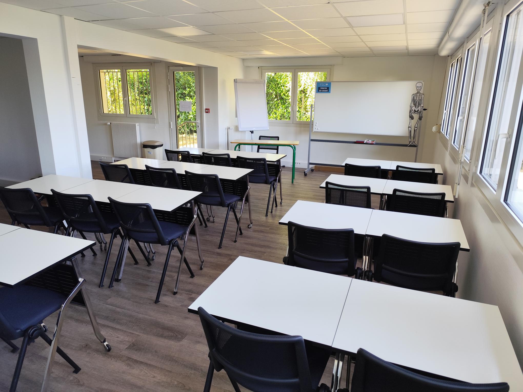 La salle de cours de lIFSO de Bain IFSO