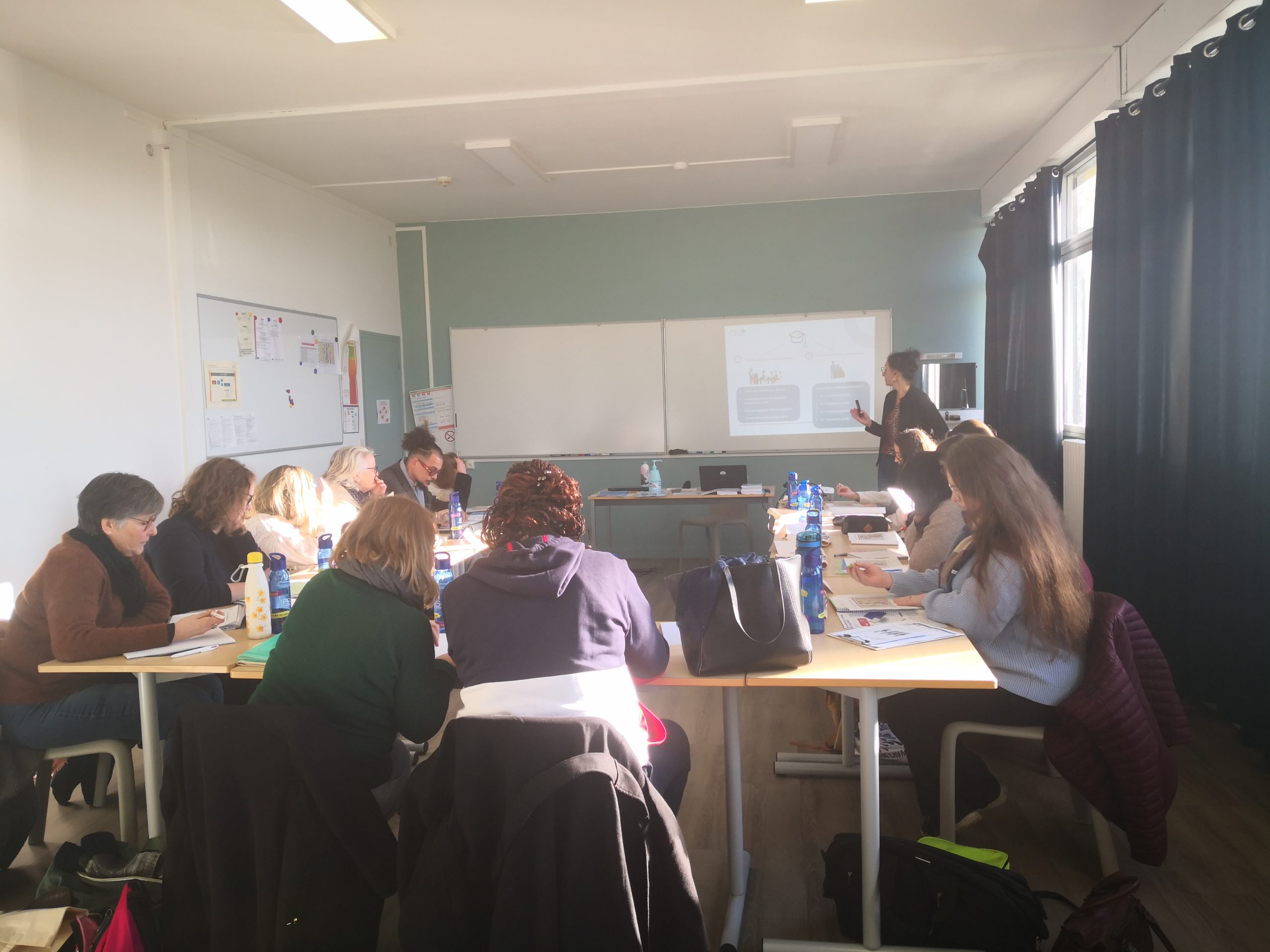 salle de cours de l'IFAS de Pleyben